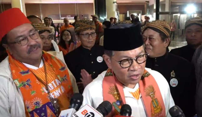 Pasangan calon gubernur dan wakil gubernur DKI Jakarta nomor urut 3, Pramono Anung dan Rano Karno di Jakarta International Expo (JIExpo), Kemayoran, Jakarta Pusat, Minggu (6/10/2024). (ANTARA/Siti Nurhaliza)