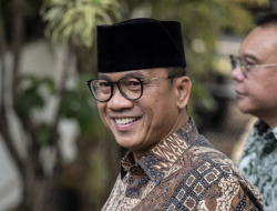 Viral Gunakan Kop Kemendes untuk Acara Pribadi, Yandri Susanto Bersumpah Tak Gunakan Dana Kemendes