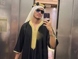 Sosok Aisar Khaled Ngebet PDKT ke Fuji