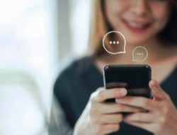 7 Karakter Unik Pengguna Ponsel yang Lebih Senang Mengirim Pesan Teks Ketimbang Telepon