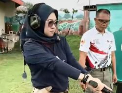 Cemerlang Di Politik, Husniah Talenrang Juga Jago Nembak