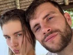 Liburan di Indonesia Telah Usai, Maarten Paes dan Sang Kekasih Galau