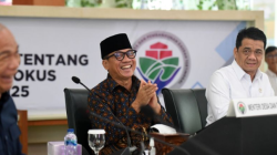 Menteri Desa PDT Yandri Susanto dalam Sosialisasi Peraturan Menteri Desa (Permendes) Nomor 2 Tahun 2024 tentang Petunjuk Operasional atas Fokus Penggunaan Dana Desa Tahun 2025 untuk wilayah Sumatera II yang meliputi Provinsi Riau, Sumatera Selatan, Bengkulu, Lampung, Kepulauan Bangka Belitung, dan Kepulauan Riau di Jakarta, Senin (20/1/2025). ANTARA/HO-Humas Kemendes PDT.