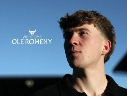 Ole Romeny Resmi Gabung Oxford United