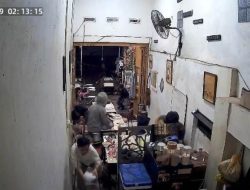 Geng Motor Bersenjata Busur Serang Warkop, Pengunjung Panik dan Bersembunyi