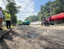 Dampak Warisan Utang Jokowi Rp1.350 Triliun, Ribuan Kilometer Jalan Rusak Tidak Bisa Diperbaiki