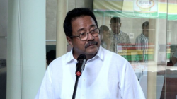Wakil Gubernur Jakarta Terpilih Rano Karno memberi keterangan kepada media di Jakarta, Minggu (16/2/2025). ANTARA/Khaerul Izan