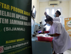 Pakar Sebut Industri Kosmetik Halal Berpotensi Besar di Indonesia