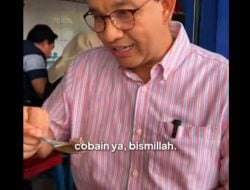 Anies Baswedan Nikmati Coto Makassar Legendaris di Senen: Betul-Betul Maknyus