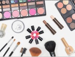 Mau Jadi MUA Profesional? Jangan Sampai Gak Punya 9 Barang Ini 