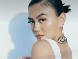Buntut Kisruh Royalti, Agnez Mo Sambangi Kemenkum