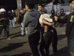 Demo Indonesia Gelap Berujung Ricuh, 6 Demonstran Diringkus Polisi di Makassar