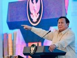 Presiden Prabowo dapat Ancaman Sebelum IHSG Anjlok, Denny Siregar: Suka Melankolis Gitu Ya?