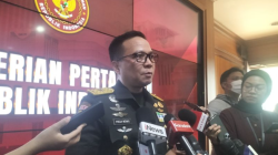 Karo Infohan Setjen Kementerian Pertahanan (Kemhan) Brigjen TNI Frega Wenas Inkiriwang di Kantor Kemhan, Jakarta Pusat, Senin (10/3/2025). (ANTARA/Walda Marison)