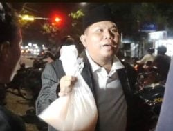 Kepergok Bawa Miras di Bulan Ramadan, Sepasang Kekasih Dapat Kuliah Kilat di Pinggir Jalan
