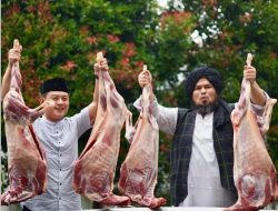 Ustaz Derry Sulaiman Bantah Tudingan Memaksa Bobon Santoso Menjadi Mualaf