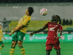 PSM Makassar Sama Kuat 0-0 dengan Persebaya Surabaya di Babak Pertama