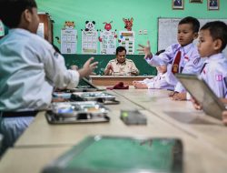 ICW Desak Prabowo Hentikan Proyek Makan Bergizi Gratis