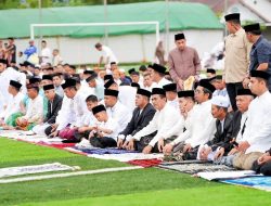 Gubernur Sulsel Andi Sudirman Salat Idulfitri 1446 Hijriah di Kampung Halaman Bakunge Bone