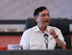 Luhut Ingin Kembangkan Hilirisasi Kemenyan, Denny Siregar: Pas Eksekusi Baru Mikir ‘Gua Harus Dapat Bagian Nih’