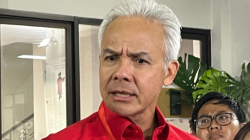 Ketua DPP PDIP Ganjar Pranowo saat memberikan keterangan kepada awak media di Sekolah Partai PDIP, Jakarta, Jumat (16/5/2025). ANTARA/Narda Margaretha Sinambela