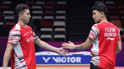 Ganda putra Fajar Alfian/Muhammad Rian Ardianto saat bersaing di pertandingan grup D Piala Sudirman 2025 yang berlangsung di Xiamen Olympic Sports Center Fenghuang Gymnasium, Xiamen, Tiongkok, Minggu (27/04/2025). (ANTARA/HO-PBSI)