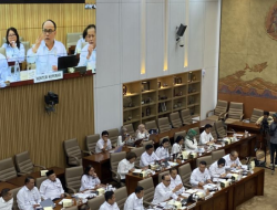 Heboh Gaji Rp8 Juta untuk Pengurus Koperasi Desa? Budi Arie Tegaskan Ini!