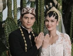 Luna Maya Grogi Dipasangkan Cincin Kawin dari Maxime Bouttier
