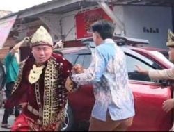 Viral! Seorang Pengantin Pria Tiba-tiba Dibacok oleh OTK dengan Penutup Wajah di Palembang