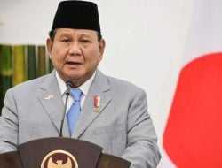 Prabowo Tegaskan Perang Lawan Korupsi, Denny Siregar: Ganti Dulu Menteri yang Sibuk Memperkaya Diri