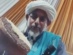 Geger! Habib Lelang Bolu Bekas Gigitannya, yang Makan Hatinya Lembut