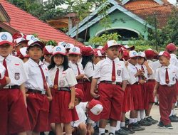Dedi Mulyadi Dinilai Blunder Soal Aturan Jam Masuk Sekolah, Warganet: Suruh Pegawai Ngantor Jam 6 Dulu