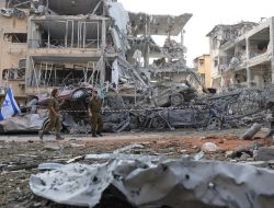 Rudal Balistik Iran Hujani Langit, Israel Tak Berdaya