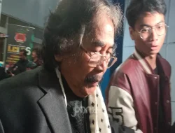 Momen Jaja Miharja Terharu Dijenguk Ruben Onsu di Rumah Sakit