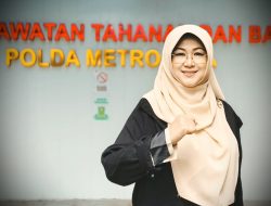 Balas Pernyataan Jokowi Terkait Agenda Besar Politik, Dokter Tifa: Sekarang Pembongkaran untuk 10 Tahun Terakhir