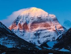 Kenapa Gunung Kailash Tidak Boleh Didaki? Ini Mitos dan Faktanya