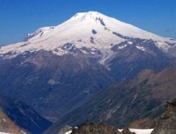 Bukan Rinjani, 3 Gunung Tertinggi Berlokasi di Papua, Ini Daftar 10 Gunung Tertinggi Se-Indonesia