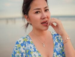 Ada Pejabat Terkenal yang Deketin Tante Ernie, Netizen Kompak Sebut Inisial