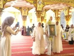 Momen Haru Pernikahan Megawati Hangestri Bawa Foto Mendiang Ayahnya