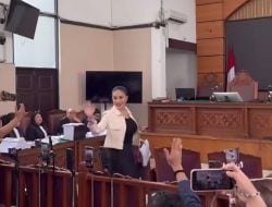 Sidang Memanas, Nikita Mirzani Serang Reza Gladys soal Produk Skincare Tak Terdaftar BPOM