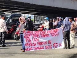 PPG UNM Diterpa Isu Pungli, Mahasiswa Geruduk Kejati Sulsel, Bawa Spanduk dan Tuntutan Menohok
