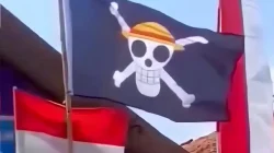 Bendera One Piece Dampingi Sang Merah Putih Jelang Agustusan, Simbol Perlawanan?