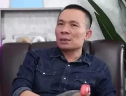 Tidak Jujur soal Kasmudjo, Rismon Bakal Polisikan Jokowi