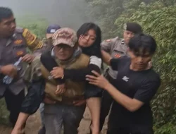 Rita Marlina Alami Hipotermia di Puncak Sunan Ibu Kawah Putih, Dievakuasi dalam Kondisi Lemas