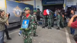 Prada Lucky Namo meninggal dunia yang meninggalkan misteri yang belum terungkap atas kepergiannya (Screenshoot video Facebook Fredo YK Dede)